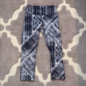 Lululemon Cropped 3/4 Leggings